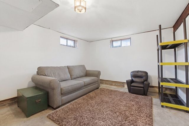 12 North Doris Avenue, Brockton, MA 02301