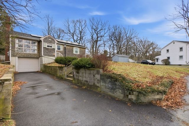 12 North Doris Avenue, Brockton, MA 02301