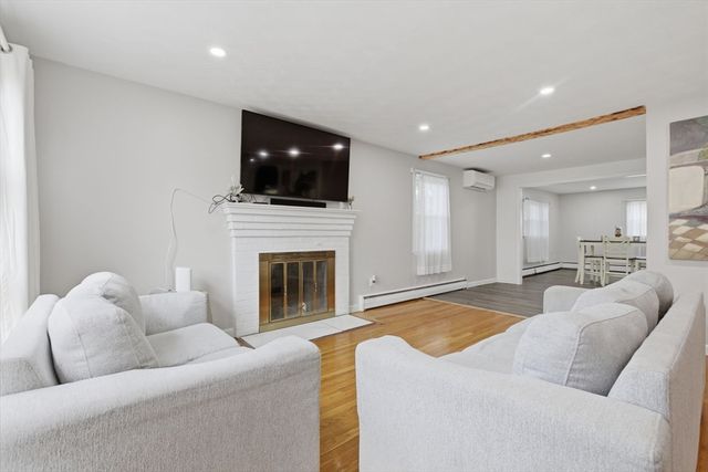 12 North Doris Avenue, Brockton, MA 02301