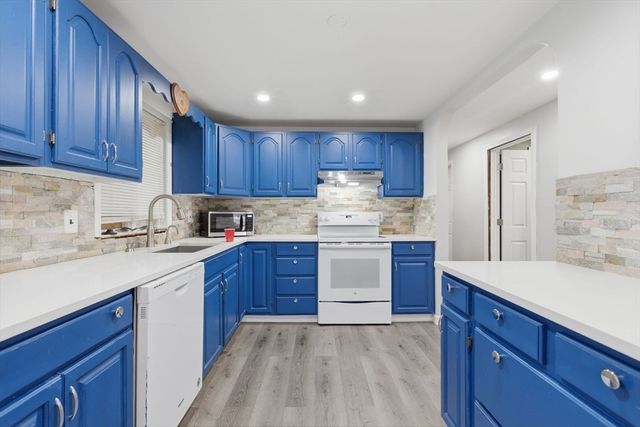 12 North Doris Avenue, Brockton, MA 02301