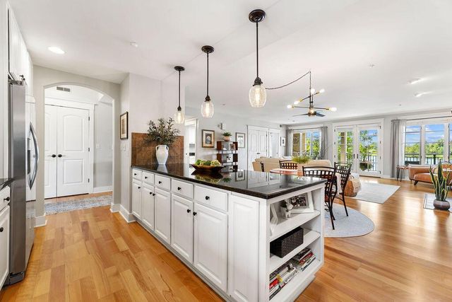 9129 Terrazza North Court, Dublin, OH 43016