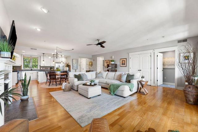 9129 Terrazza North Court, Dublin, OH 43016