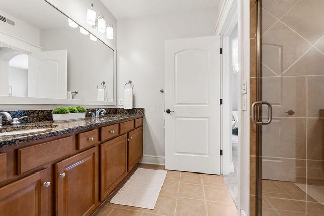 9129 Terrazza North Court, Dublin, OH 43016