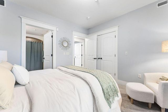 9129 Terrazza North Court, Dublin, OH 43016