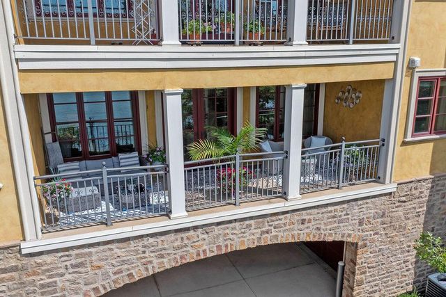 9129 Terrazza North Court, Dublin, OH 43016