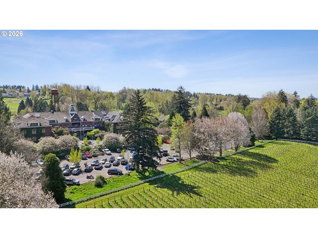 1085 Sw HALSEY St, Troutdale, OR 97060