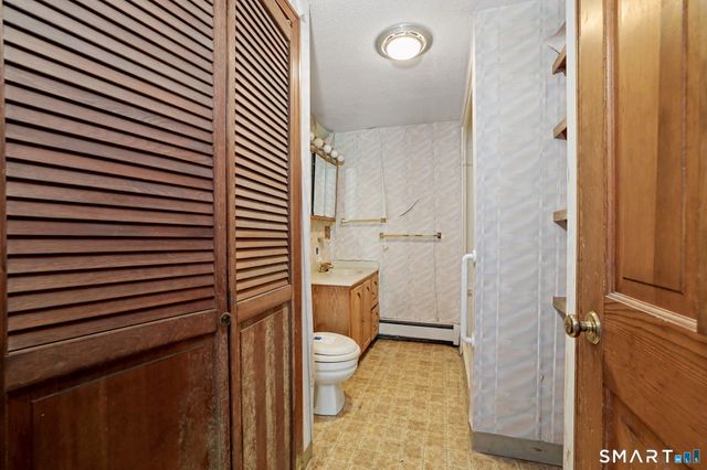 111 Daisy Circle, Bristol, CT 06010