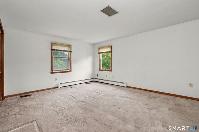 111 Daisy Circle, Bristol, CT 06010