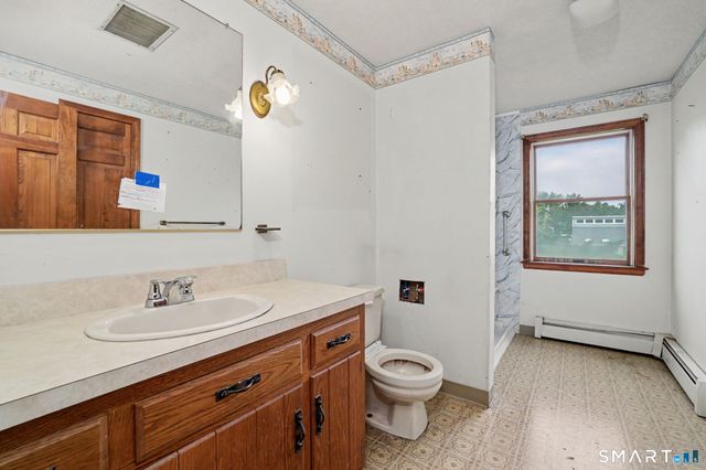 111 Daisy Circle, Bristol, CT 06010