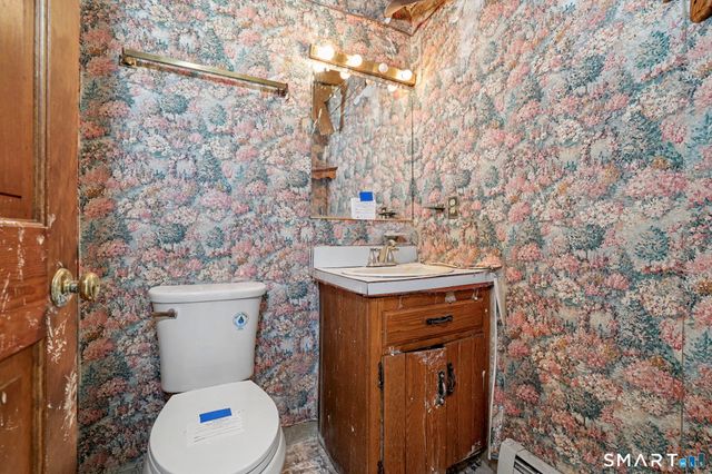 111 Daisy Circle, Bristol, CT 06010