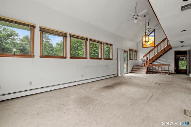 111 Daisy Circle, Bristol, CT 06010