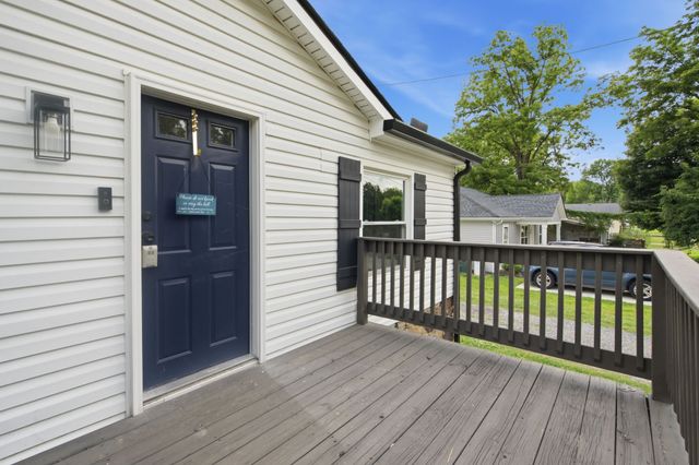 824 Pitt Ave, Springfield, TN 37172