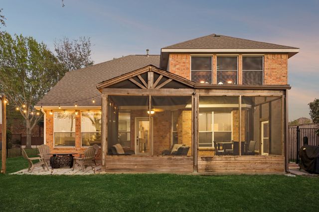 9413 Kings Link Circle, Rowlett, TX 75089