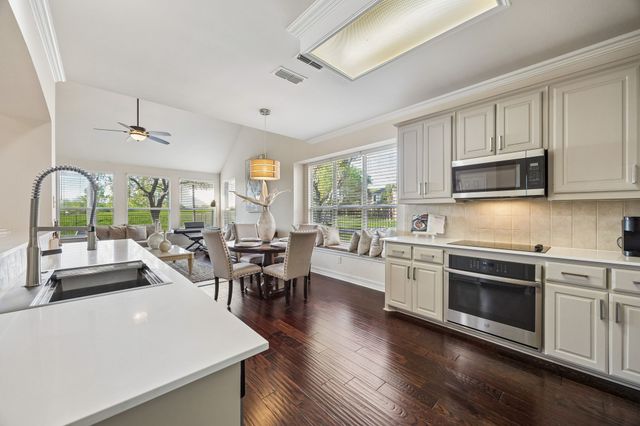 9413 Kings Link Circle, Rowlett, TX 75089