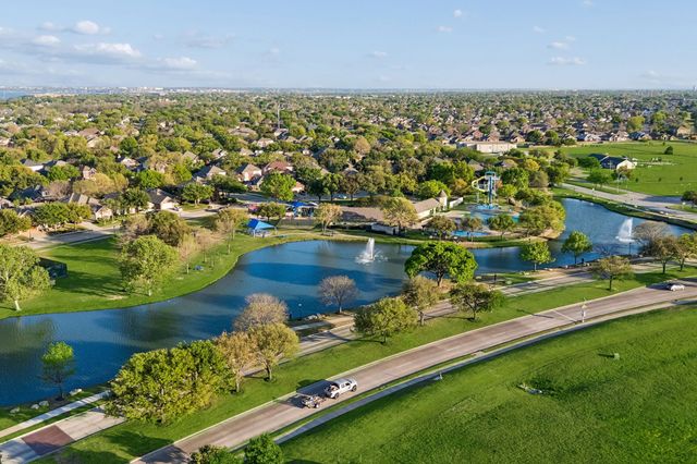 9413 Kings Link Circle, Rowlett, TX 75089