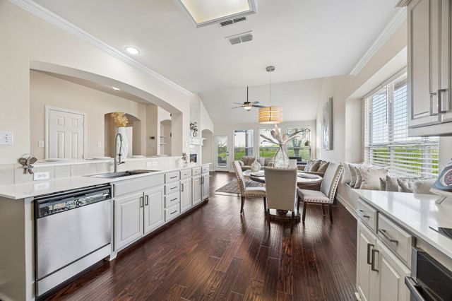 9413 Kings Link Circle, Rowlett, TX 75089