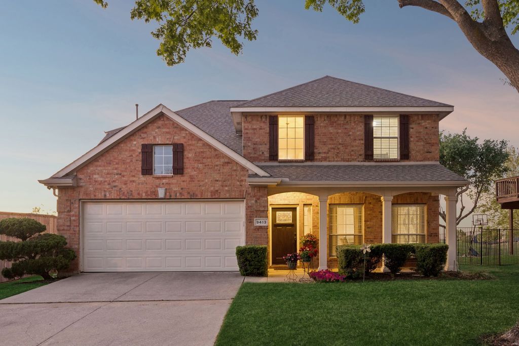 9413 Kings Link Circle, Rowlett, TX 75089