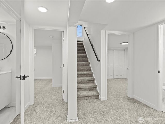 1008 N Steele Street, Tacoma, WA 98406