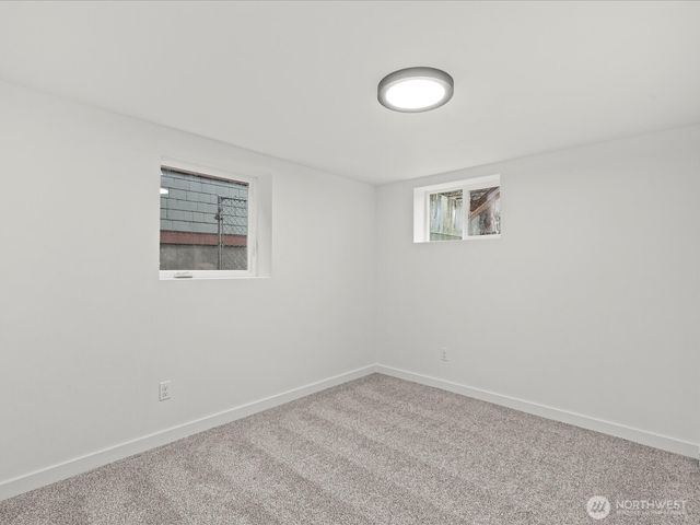 1008 N Steele Street, Tacoma, WA 98406