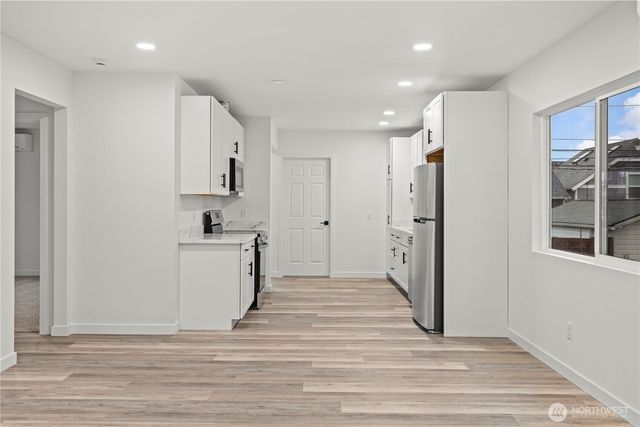 1008 N Steele Street, Tacoma, WA 98406