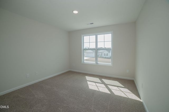 122 Jones Creek Lane, Lillington, NC 27546