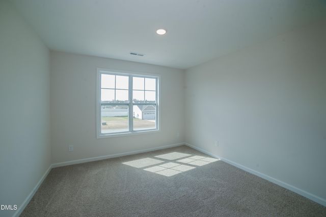 122 Jones Creek Lane, Lillington, NC 27546