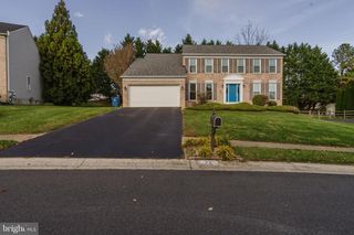 33 HUMMINGBIRD LN, Newark, DE 19711