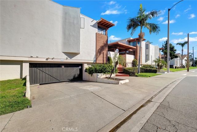 7033 Stewart And Gray Road 24, Downey, CA 90241