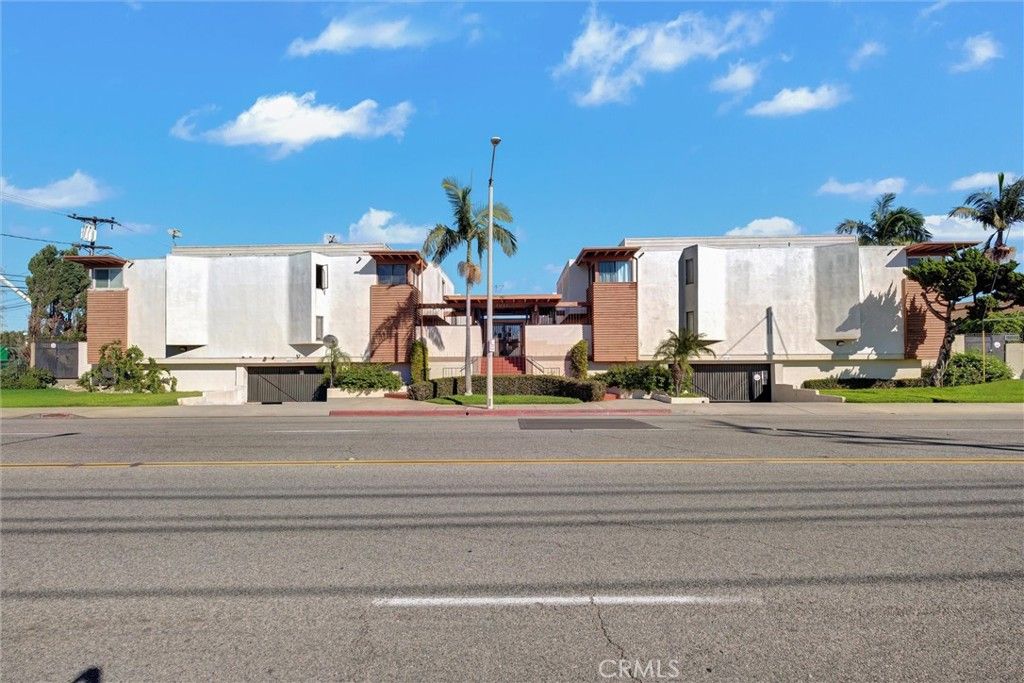 7033 Stewart And Gray Road 24, Downey, CA 90241