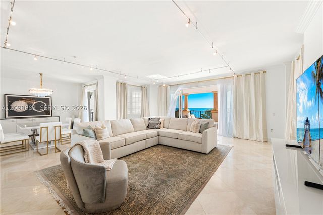 7642 Fisher Island Dr 7642, Miami Beach, FL 33109