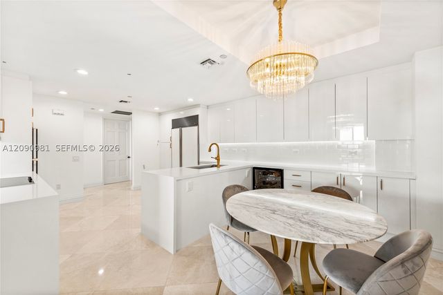 7642 Fisher Island Dr 7642, Miami Beach, FL 33109