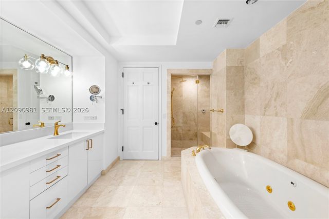 7642 Fisher Island Dr 7642, Miami Beach, FL 33109