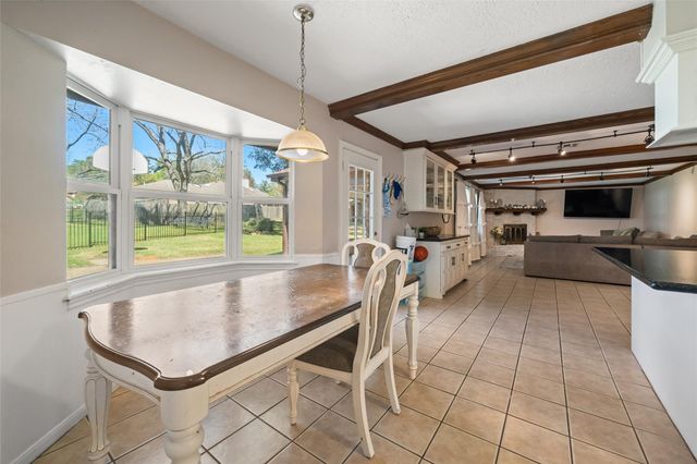 1223 Green Briar Drive, Huntsville, TX 77340