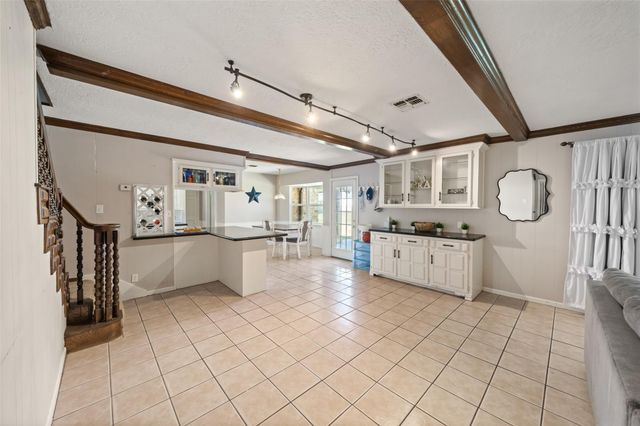 1223 Green Briar Drive, Huntsville, TX 77340