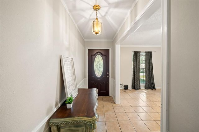 1223 Green Briar Drive, Huntsville, TX 77340