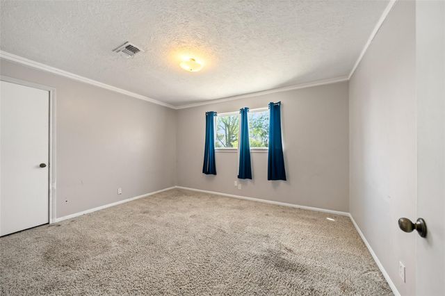 1223 Green Briar Drive, Huntsville, TX 77340