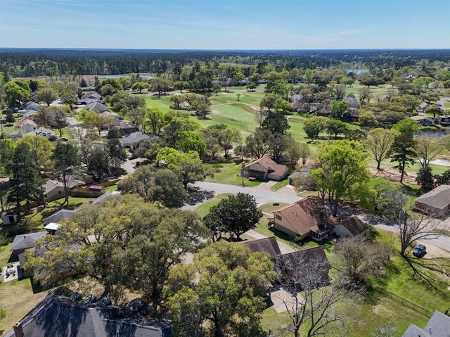 1223 Green Briar Drive, Huntsville, TX 77340