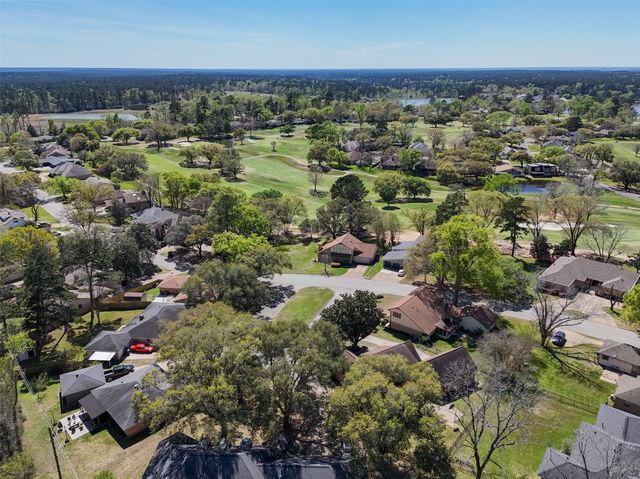 1223 Green Briar Drive, Huntsville, TX 77340