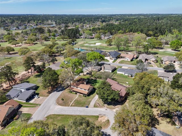 1223 Green Briar Drive, Huntsville, TX 77340