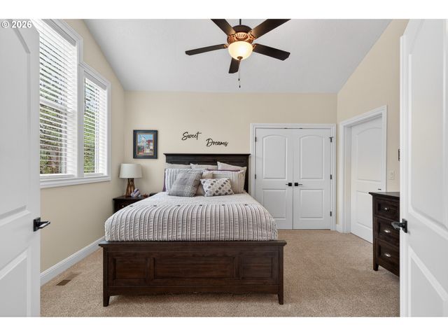 1271 Sw FOREST GLEN Dr, Mc Minnville, OR 97128