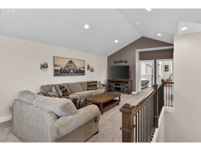 1271 Sw FOREST GLEN Dr, Mc Minnville, OR 97128