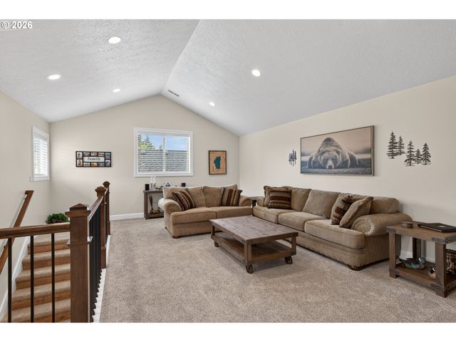 1271 Sw FOREST GLEN Dr, Mc Minnville, OR 97128
