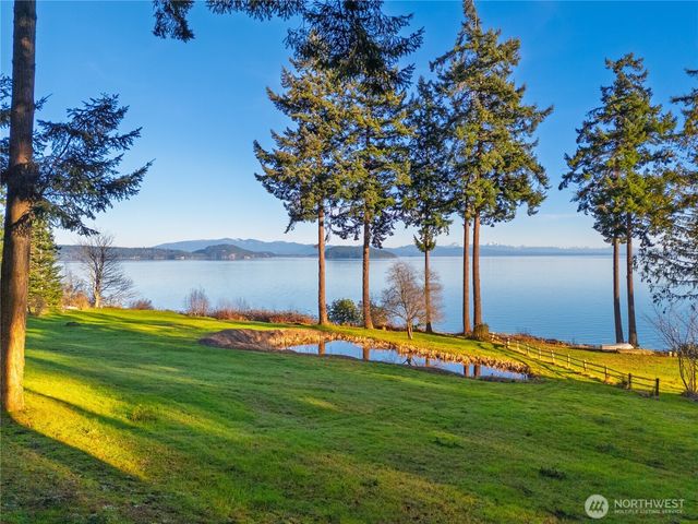 453 Jackrabbit Lane, Oak Harbor, WA 98277
