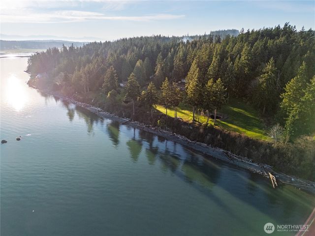 453 Jackrabbit Lane, Oak Harbor, WA 98277