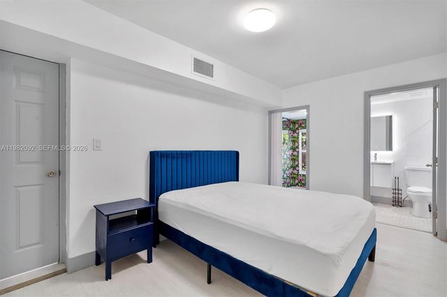 775 NW 96th St A, Miami, FL 33150