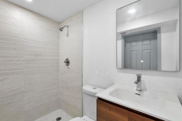 775 NW 96th St A, Miami, FL 33150