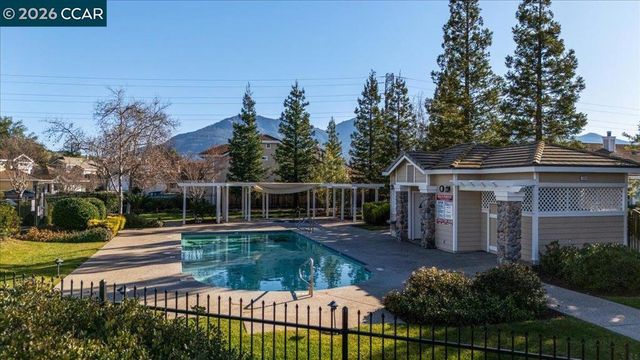 57 Karkin Pl, Clayton, CA 94517