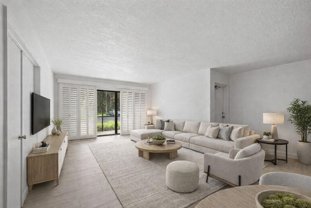 3594 Alder Drive D1, West Palm Beach, FL 33417