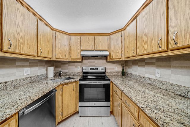 3594 Alder Drive D1, West Palm Beach, FL 33417