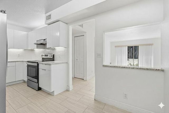 3594 Alder Drive D1, West Palm Beach, FL 33417